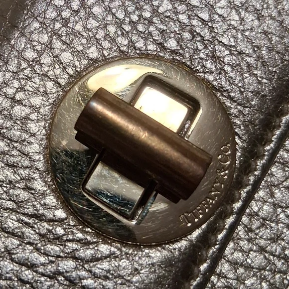 Tiffany & Co. Twist Lock Wallet 🔥RETIRED🔥 - Picture 10 of 11